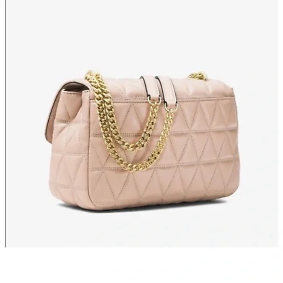 MICHAEL KORS
Sloan Large Pink Shoulder Bag - Picture 10 of 17